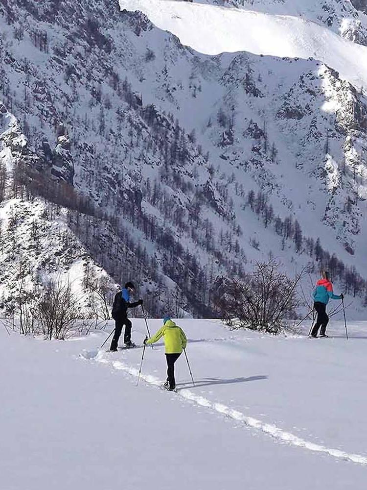 Racchette Neve Valle Maira